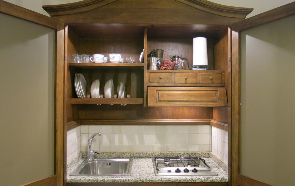 Atelier Della Castellina - Self Check In Apartment Imola Room photo
